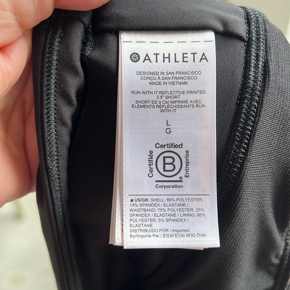 Athleta Run With It Reflective Printed 3.5” Short - Picture 11 of 12